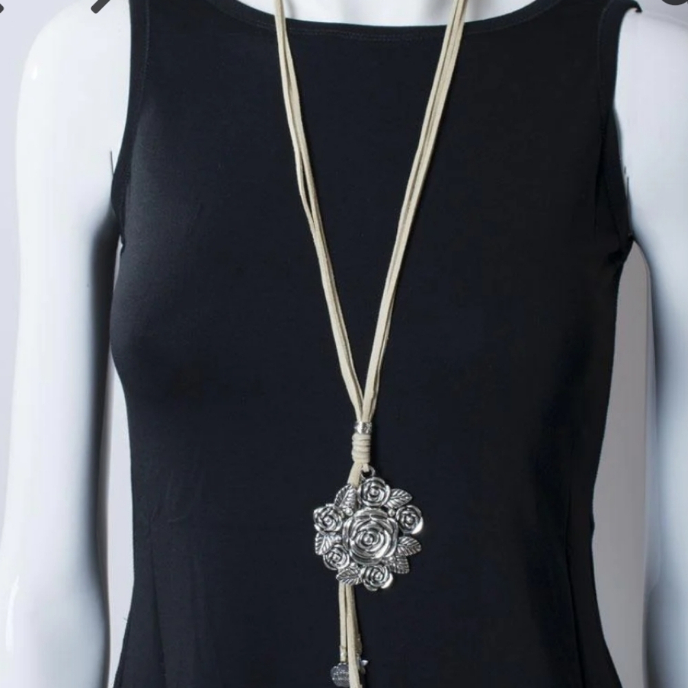 Natural Aqua Rose ❤️ Plume